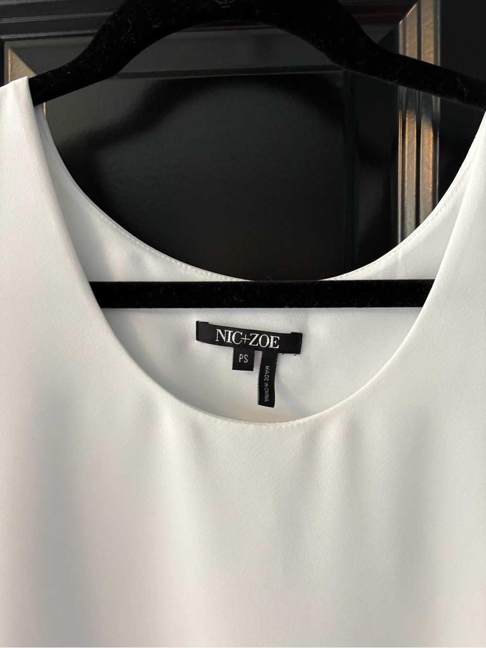 NIC+ZOE White Sleeveless Scoop Neck Asymmetric Draped Hem Top Size Small